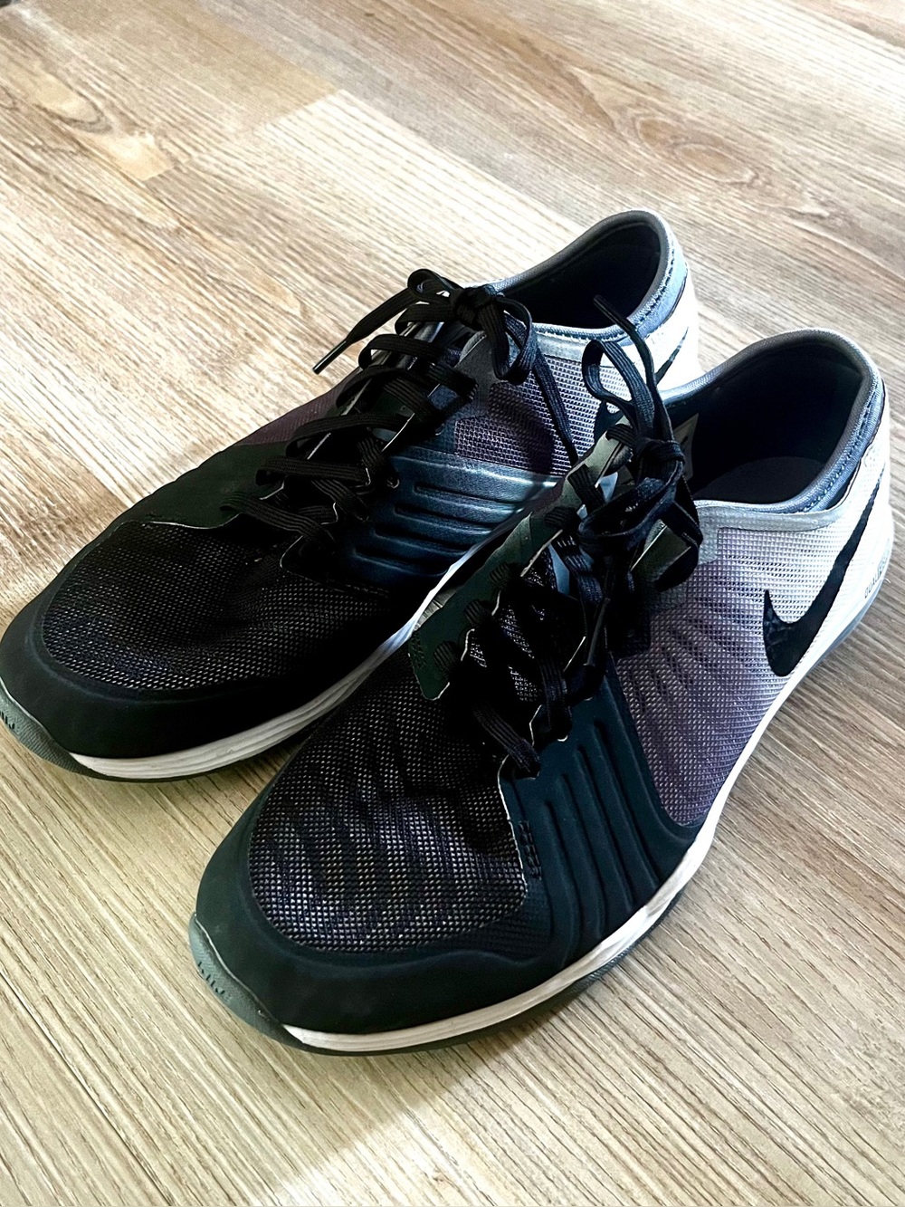 Women’s Sz 9 NIKE Dual Fusion TR4 Cross Training Shade of Black Shoes